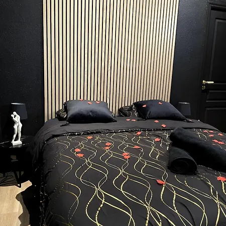 De Luxe - Jacuzzi & Cave Secrete *