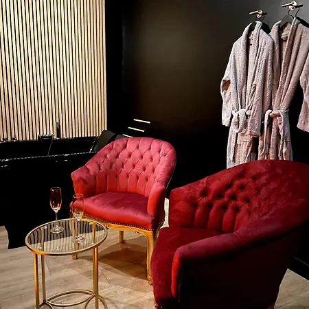 De Luxe - Jacuzzi & Cave Secrete Apartamento