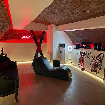 De Luxe - Jacuzzi & Cave Secrete Lejlighed *