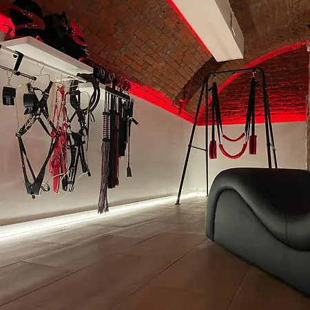 De Luxe - Jacuzzi & Cave Secrete * Saint-Quentin (Aisne)