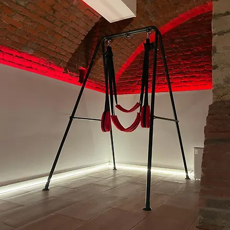 De Luxe - Jacuzzi & Cave Secrete Apartment