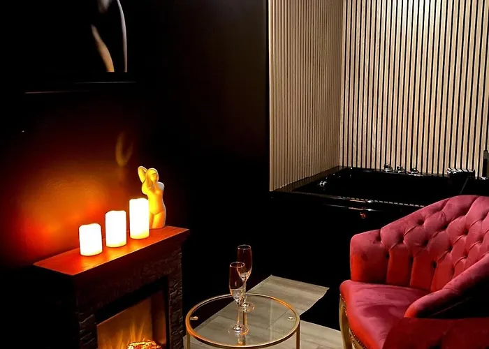 De Luxe - Jacuzzi & Cave Secrete Saint-Quentin (Aisne)