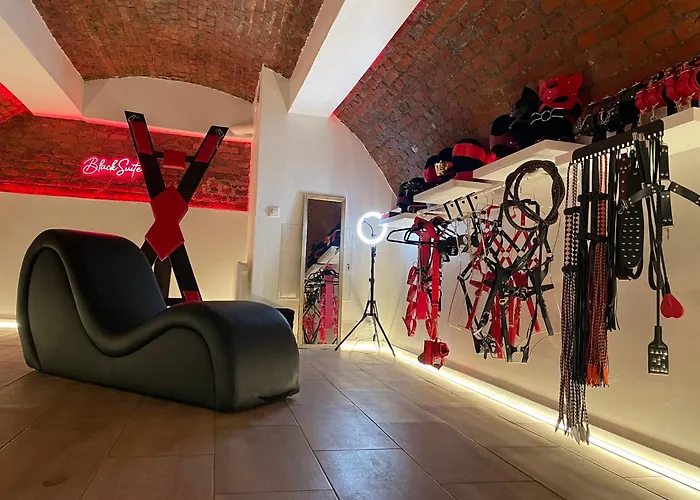 De Luxe - Jacuzzi & Cave Secrete