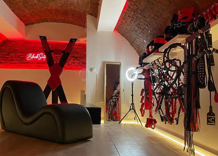 De Luxe - Jacuzzi & Cave Secrete Apartment